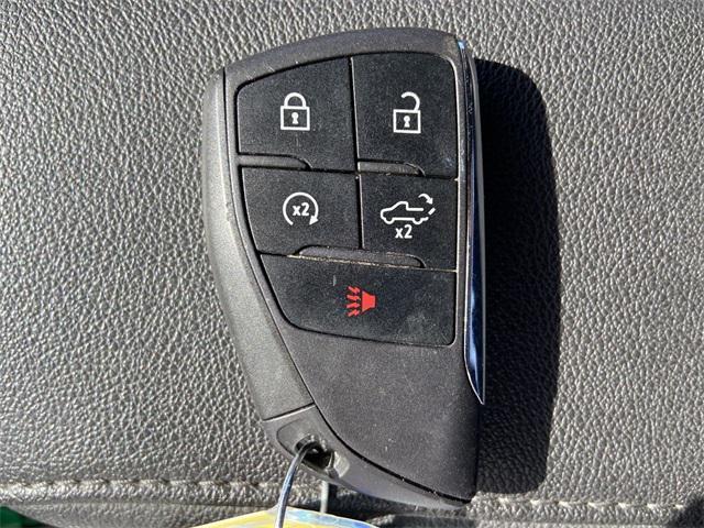 Photo of 2024 Summit White GMC Sierra 1500