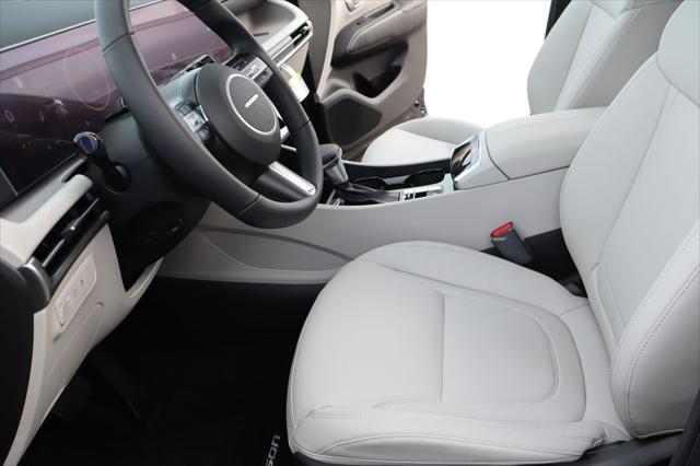 Photo of 2025 Phantom Black Hyundai TUCSON