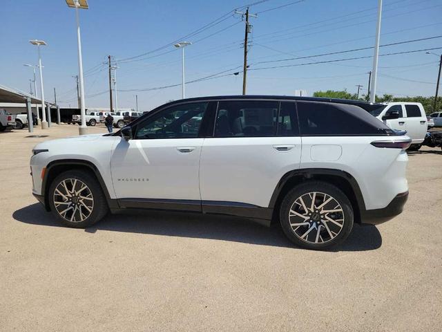 Photo of 2025 Bright White Clearcoat Jeep Wagoneer S