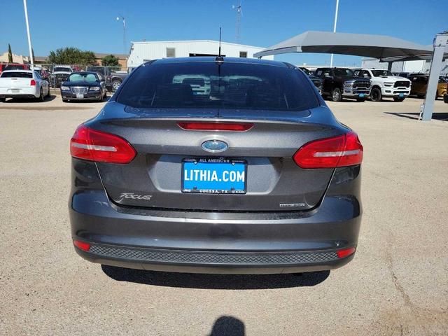 Photo of 2015 Magnetic Ford Focus