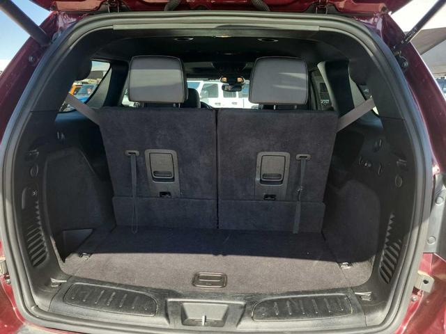 Photo of 2024 Octane Red Pearlcoat Dodge Durango