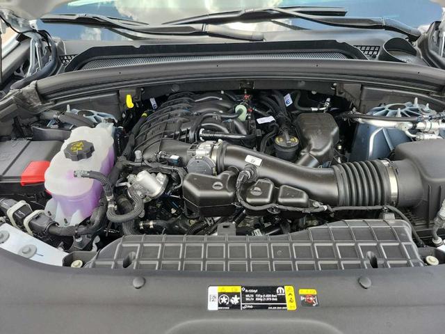 Photo of 2025 Bright White Clearcoat Jeep Grand Cherokee L