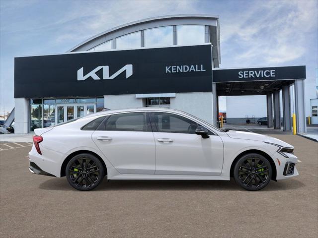 Photo of 2026 White Pearl Kia K5