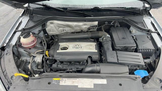 Photo of 2016 Reflex Silver Metallic Volkswagen Tiguan