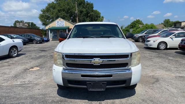 Photo of 2011 Summit White Chevrolet Silverado 1500