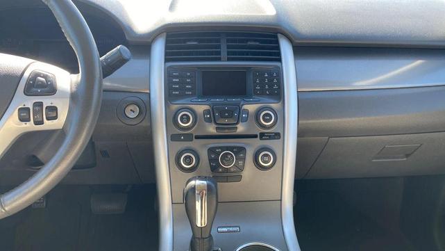 Photo of 2012 Burgundy Ford Edge