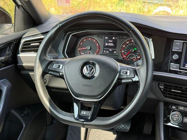 Photo of 2019 Pure White Volkswagen Jetta