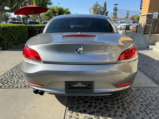 Photo of 2013 Space Gray Metallic BMW Z4