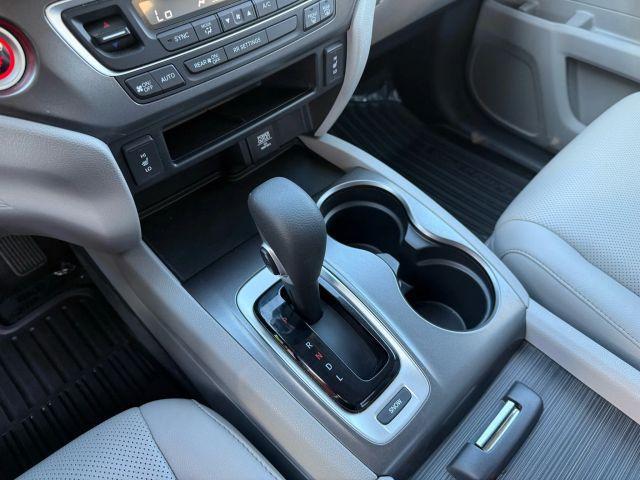 Photo of 2017 Lunar Silver Metallic Honda Ridgeline