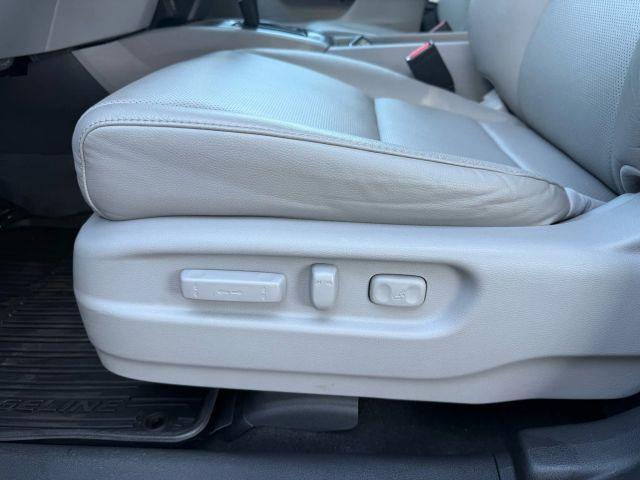 Photo of 2017 Lunar Silver Metallic Honda Ridgeline