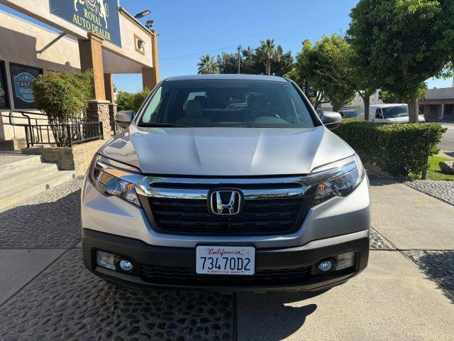 Photo of 2017 Lunar Silver Metallic Honda Ridgeline