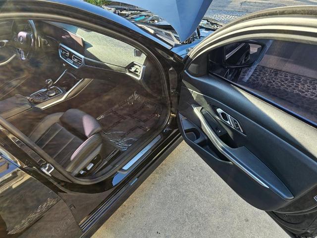 Photo of 2021 Jet Black BMW 330e