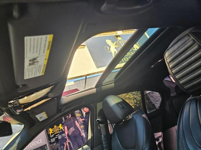 Photo of 2021 Jet Black BMW 330e