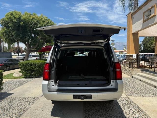 Photo of 2018 Silver Ice Metallic Chevrolet Suburban