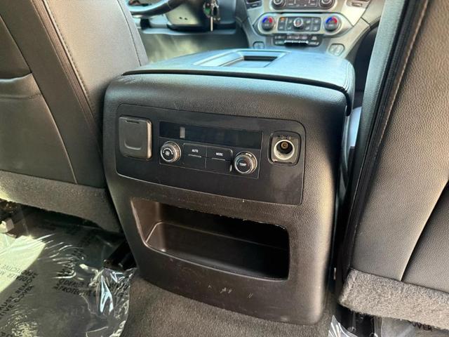 Photo of 2018 Silver Ice Metallic Chevrolet Suburban