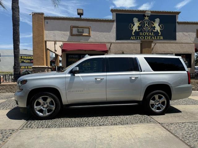 Photo of 2018 Silver Ice Metallic Chevrolet Suburban