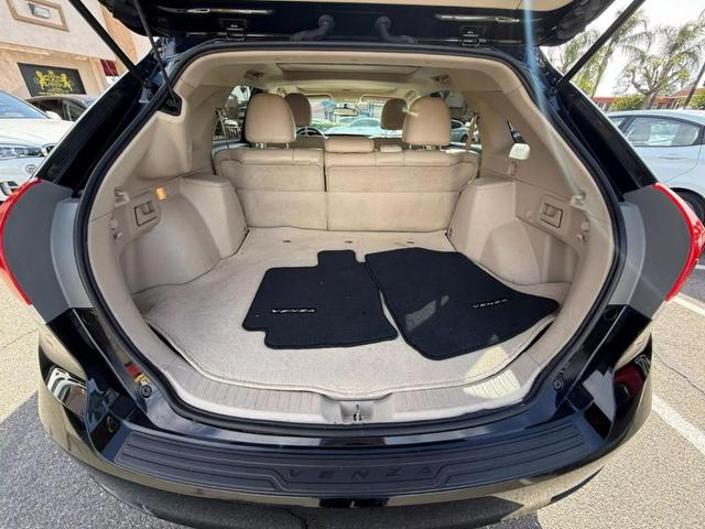 Photo of 2011 Black Toyota Venza