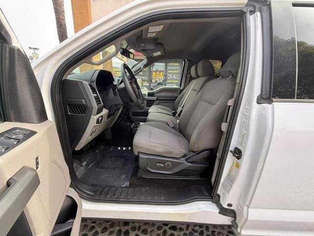 Photo of 2017 Oxford White Ford F-150