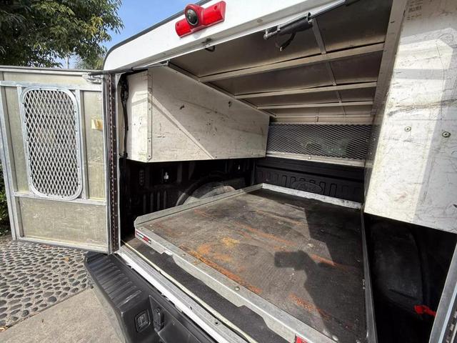 Photo of 2017 Oxford White Ford F-150