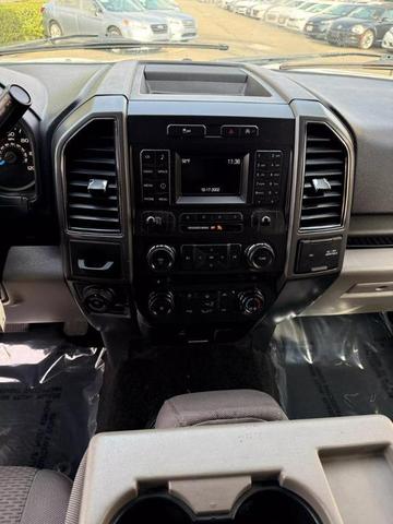 Photo of 2017 Oxford White Ford F-150
