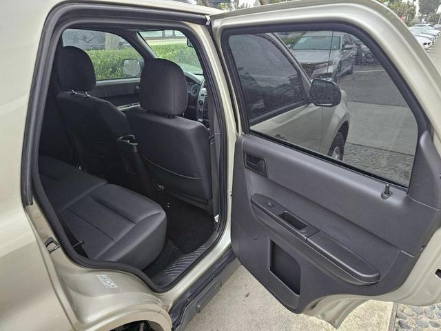 Photo of 2012 Gold Leaf Metallic Ford Escape