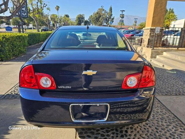 Photo of 2010 Imperial Blue Metallic Chevrolet Malibu