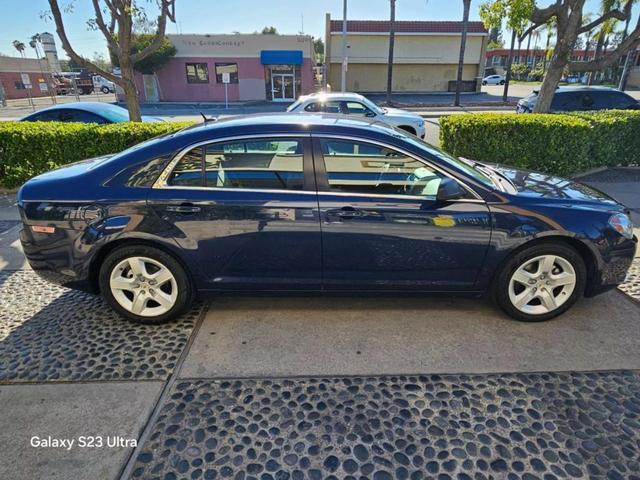 Photo of 2010 Imperial Blue Metallic Chevrolet Malibu