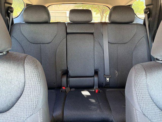 Photo of 2023 Shimmering Silver Hyundai SANTA FE