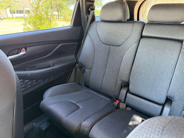 Photo of 2023 Shimmering Silver Hyundai SANTA FE