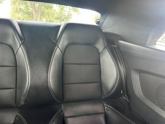 Photo of 2023 Iconic Silver Metallic Ford Mustang