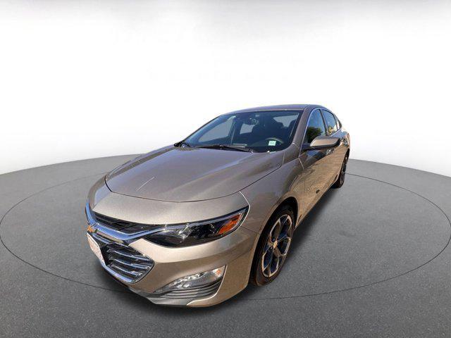 Photo of 2024 Mineral Gray Metallic Chevrolet Malibu