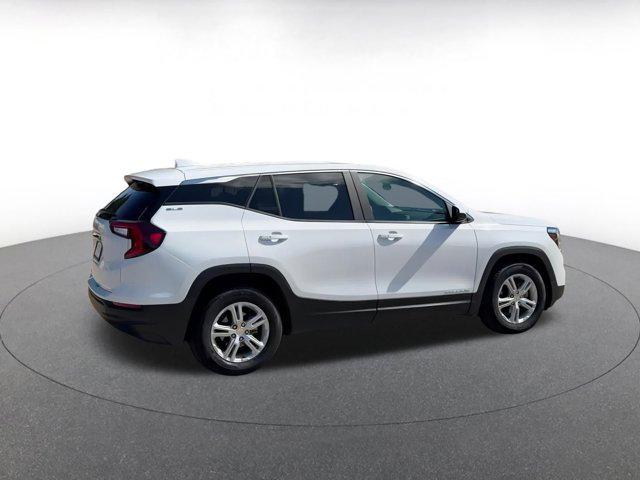Photo of 2024 Summit White GMC Terrain