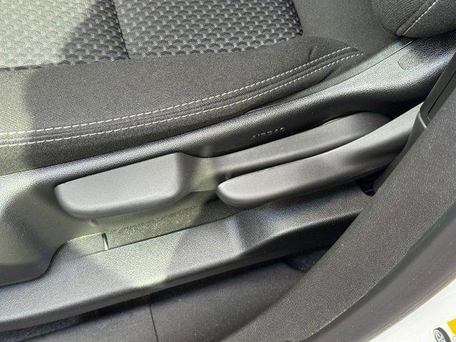 Photo of 2024 Summit White GMC Terrain