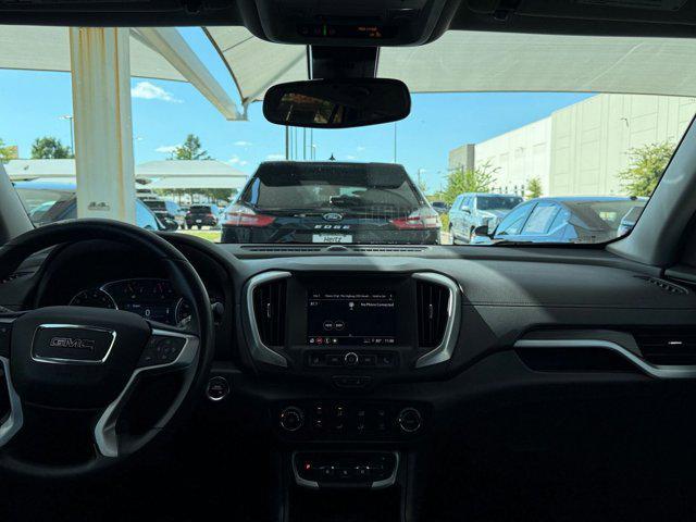 Photo of 2024 Summit White GMC Terrain
