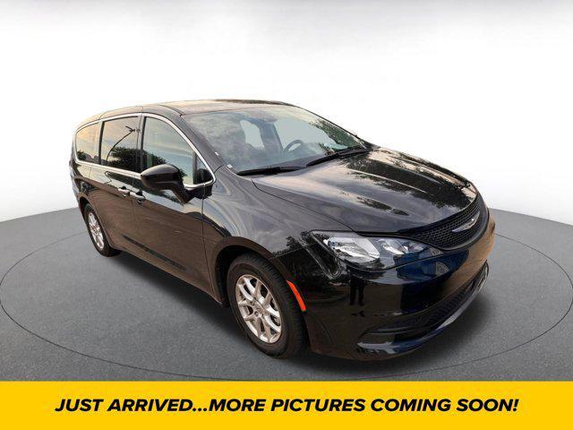 2023 Chrysler Voyager