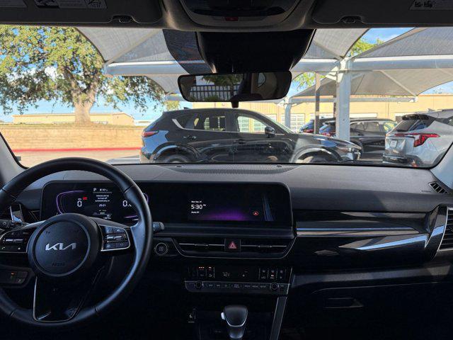 Photo of 2025 Steel Gray Kia Seltos