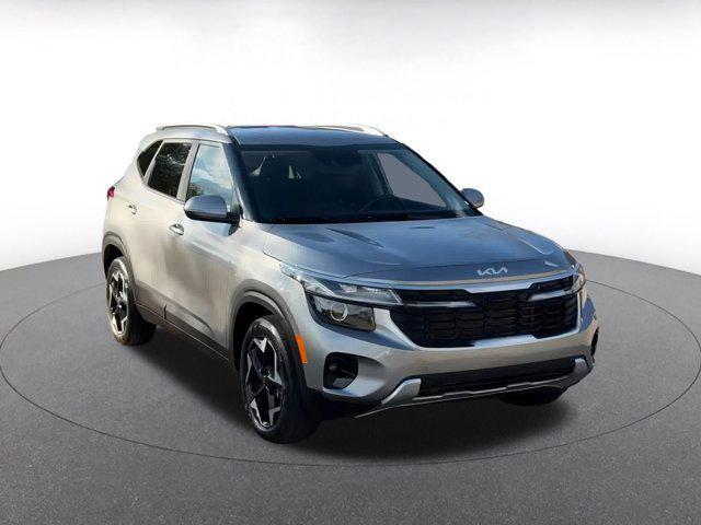 Photo of 2025 Steel Gray Kia Seltos