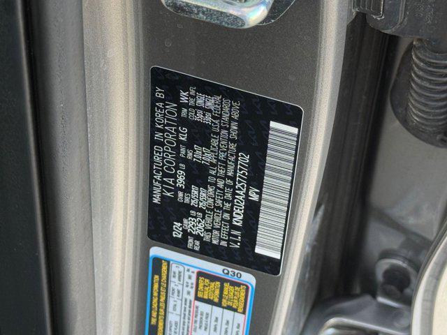 Photo of 2025 Steel Gray Kia Seltos