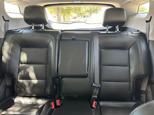 Photo of 2024 Summit White GMC Terrain