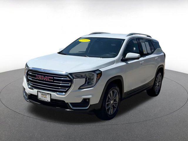 Photo of 2024 Summit White GMC Terrain