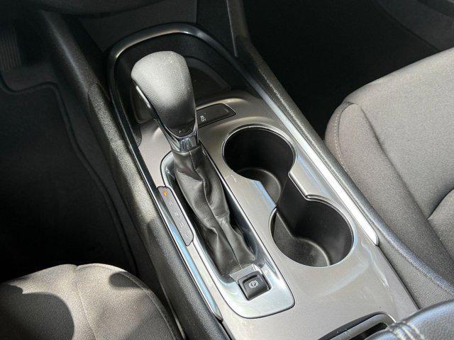 Photo of 2023 Summit White Chevrolet Malibu