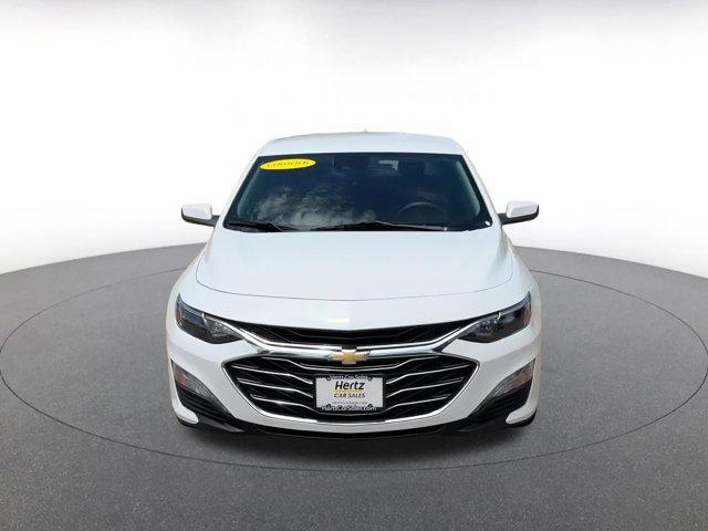 Photo of 2023 Summit White Chevrolet Malibu