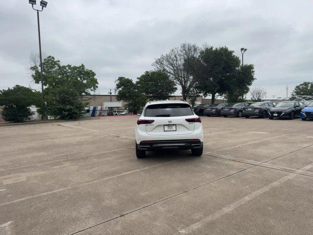 Photo of 2024 Summit White Buick Envision