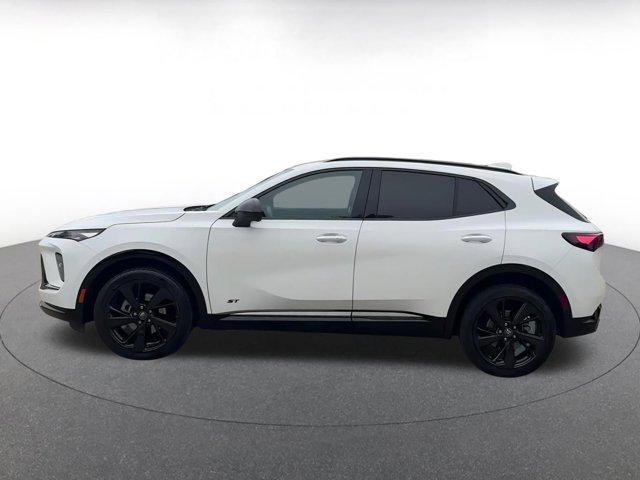 Photo of 2024 Summit White Buick Envision