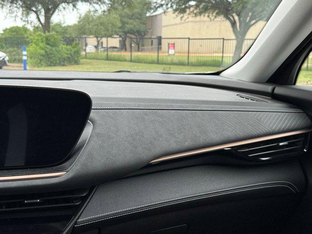 Photo of 2024 Summit White Buick Envision