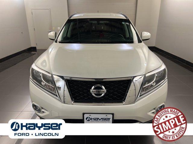 Photo of 2015 Pearl Nissan Pathfinder