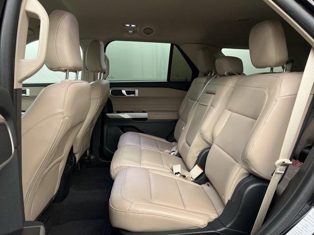 Photo of 2023 Black Metallic Ford Explorer