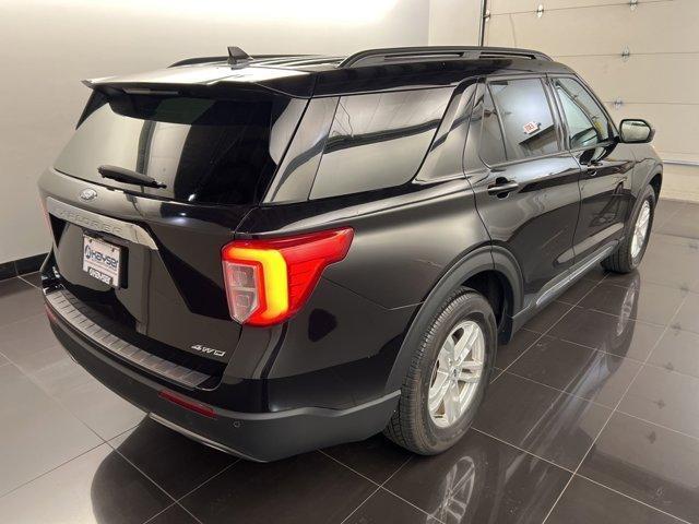 Photo of 2023 Black Metallic Ford Explorer