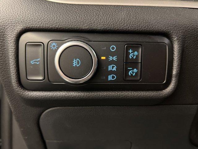 Photo of 2023 Black Metallic Ford Explorer