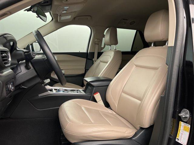 Photo of 2023 Black Metallic Ford Explorer